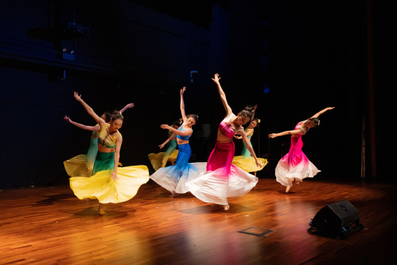 HKU hosts “Colorful Breeze” Chinese Ethnic Minority Arts Night